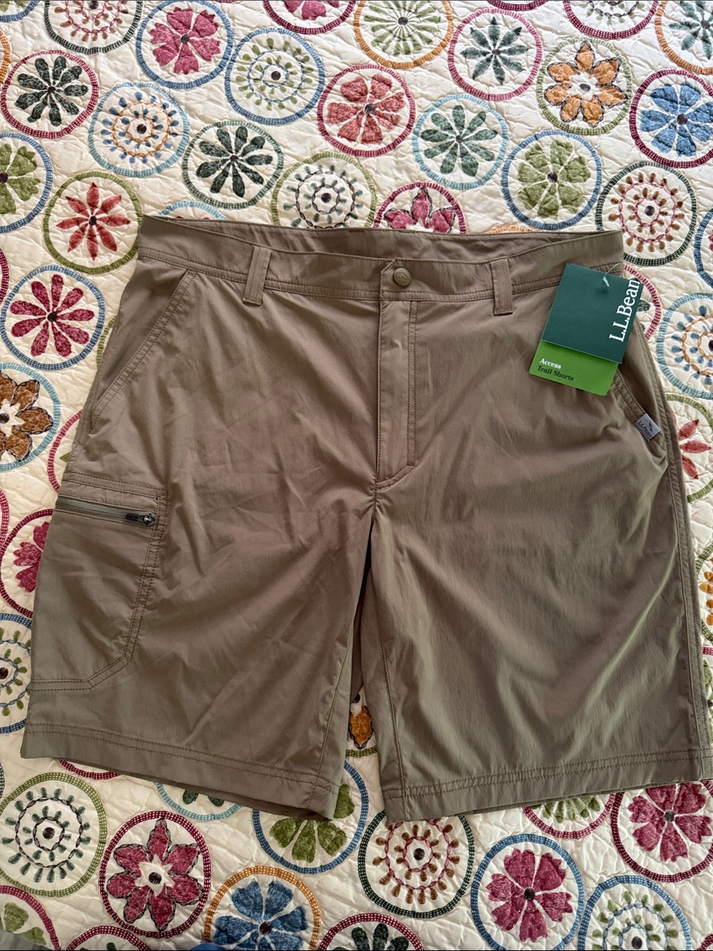 L.L. Bean Men's Tan Access Trail Shorts - Picture 2 of 10